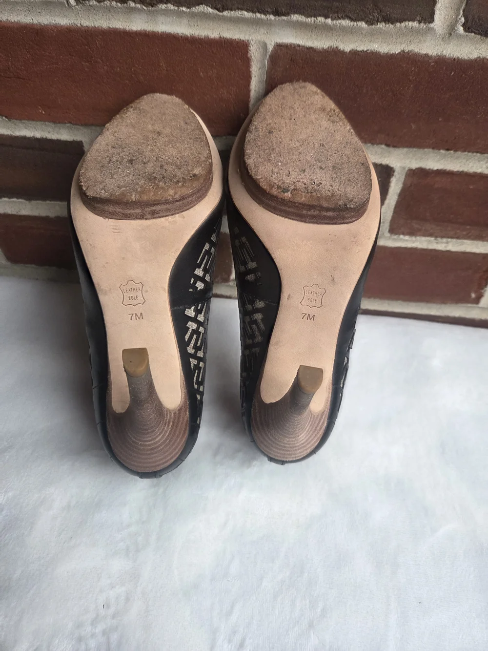 Tory Burch Black Monogram Peep Toe Leather Heels Size 7M